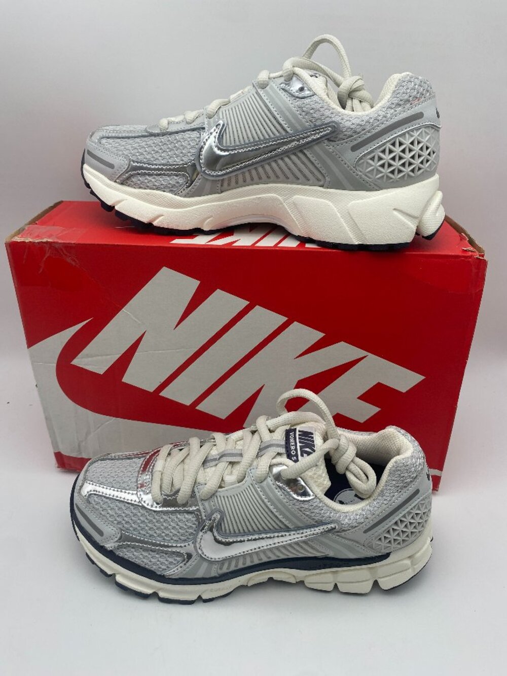 W NIKE ZOOM VOMERO 5 #FD0884-025 US WOMEN'S SIZE7.5